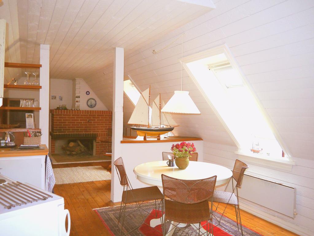 Hjarbaek Bed And Breakfast Room photo