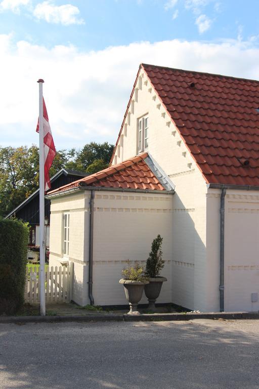 Hjarbaek Bed And Breakfast Exterior photo